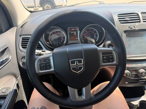Used 2017 Dodge Journey Crossroad FWD image 19