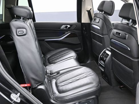 Used 2023 BMW X7 xDrive40i image 39