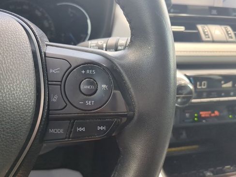 Used 2019 Toyota RAV4 Limited image 21