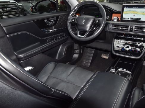 Certified 2022 Lincoln Corsair Grand Touring w/ Elements Technology Bundle AWD/4WD image 15