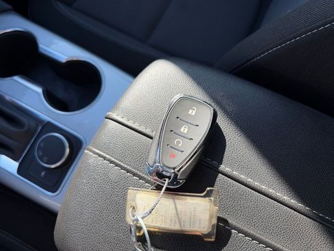 Used 2025 Chevrolet Blazer LT FWD image 21
