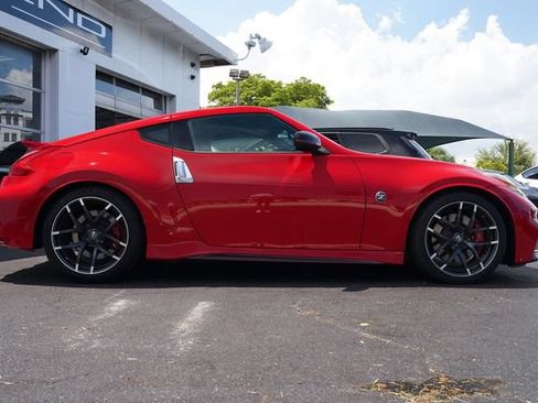Used 2015 Nissan 370Z NISMO RWD image 17
