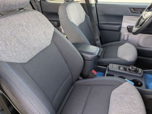Used 2025 Ford Maverick XLT FWD image 10