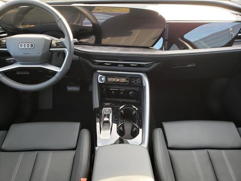 New 2025 Audi Q5 Premium Plus image 9