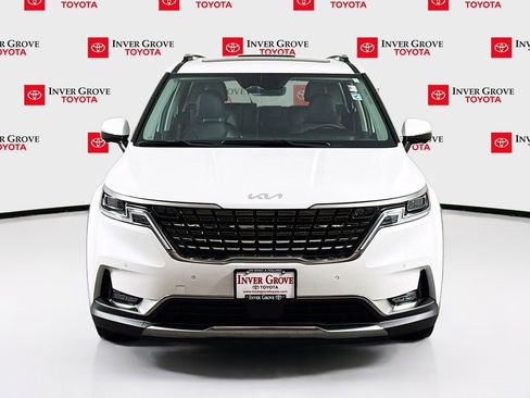 Used 2024 Kia Carnival SX Prestige image 2