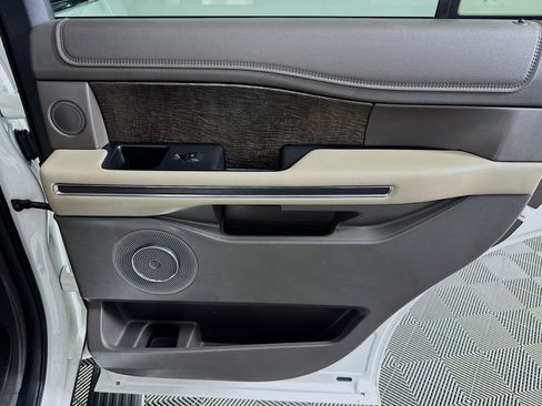 Used 2021 Ford Expedition Limited RWD image 27