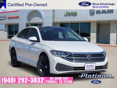 Used 2024 Volkswagen Jetta SE w/ Panoramic Sunroof Package