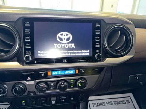 Used 2021 Toyota Tacoma Limited AWD/4WD image 41
