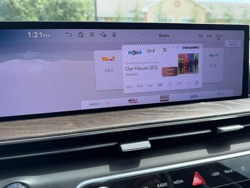 Certified 2025 Genesis GV80 3.5T Advanced image 21