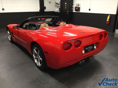 Used 1999 Chevrolet Corvette Convertible image 7
