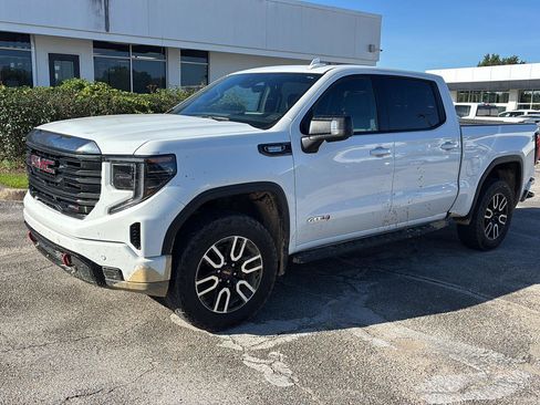 Used 2023 GMC Sierra 1500 AT4 w/ AT4 Premium Package AWD/4WD image 3