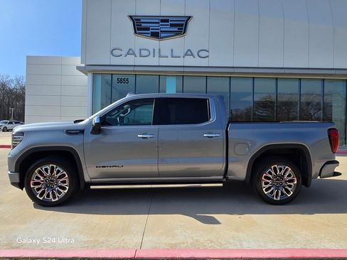 Used 2024 GMC Sierra 1500 Denali Ultimate image 2
