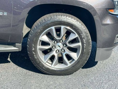 Used 2018 Chevrolet Tahoe LT w/ Luxury Package AWD/4WD image 7