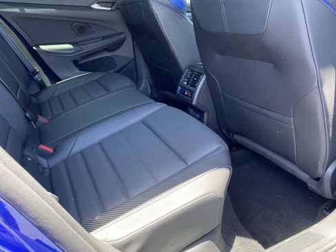 Used 2024 Volkswagen Golf R AWD/4WD image 12