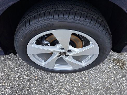 New 2025 Audi Q5 Premium Plus image 30