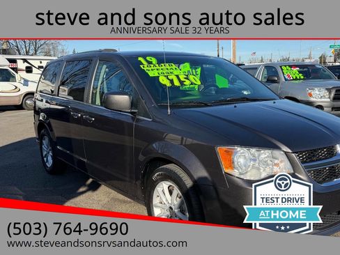 Used 2019 Dodge Grand Caravan SXT image 1