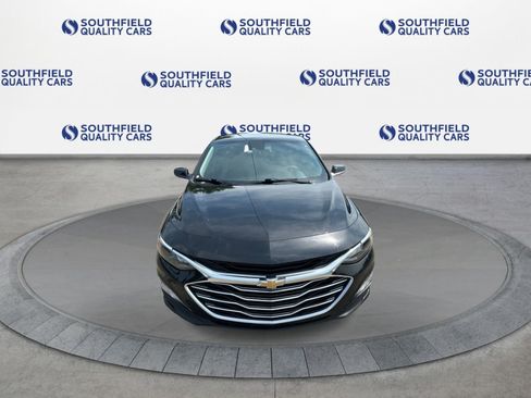 Used 2021 Chevrolet Malibu LT FWD image 9