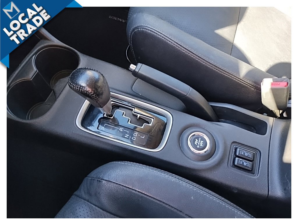 Used 2016 Mitsubishi Outlander SEL AWD/4WD image 22