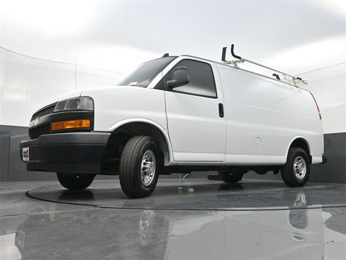 Used 2020 Chevrolet Express 2500 w/ Driver Convenience Package image 22