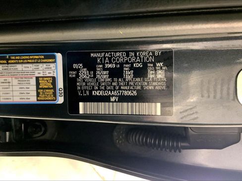 Certified 2025 Kia Seltos S image 31