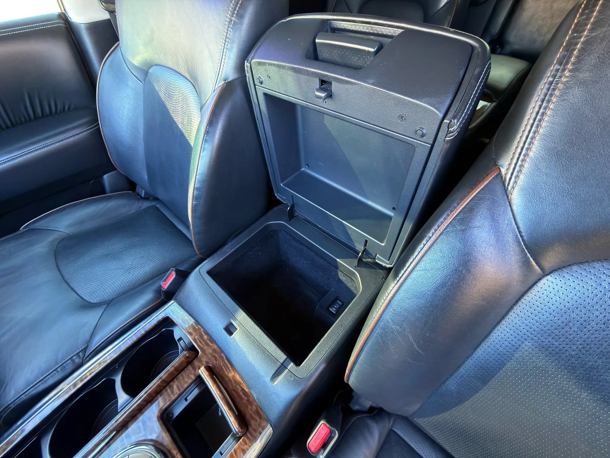 Used 2019 Nissan Armada Platinum w/ Captain's Chairs Package AWD/4WD image 26