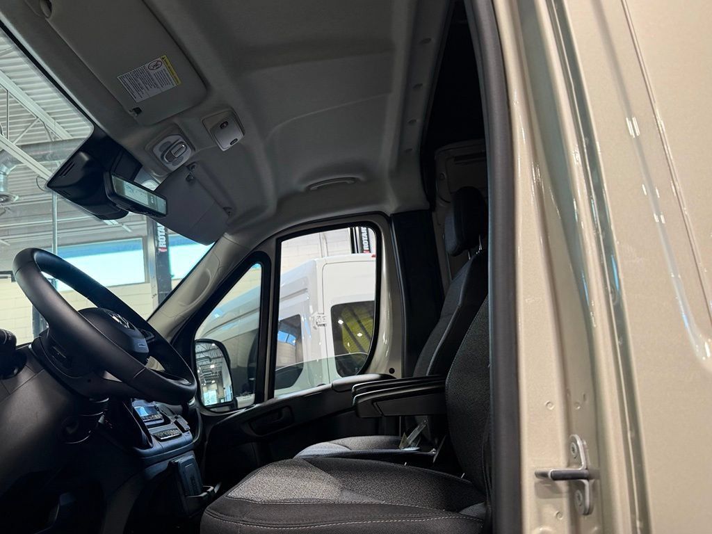 Used 2026 RAM ProMaster 3500 w/ Quick Order Package 22G SLT FWD image 21