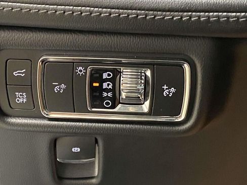 Used 2022 Lincoln Nautilus Standard image 22