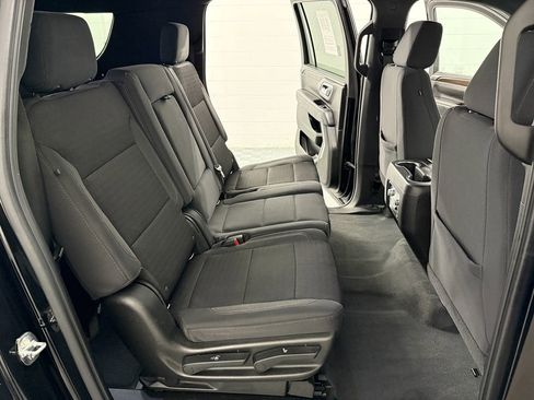 Used 2021 GMC Yukon XL SLE image 12