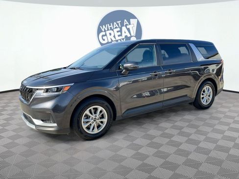 Certified 2024 Kia Carnival LX image 31