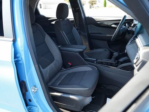 Used 2024 Chevrolet TrailBlazer LT FWD image 12