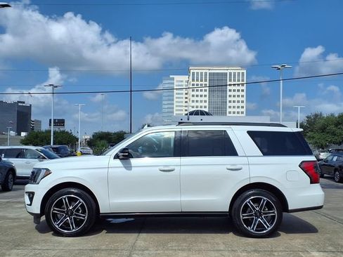 Used 2021 Ford Expedition Limited RWD image 24