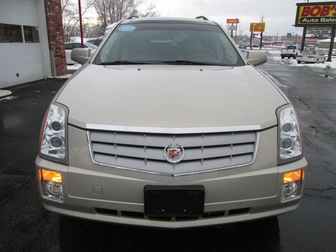 Used 2009 Cadillac SRX AWD w/ Third Row Seating Package image 9