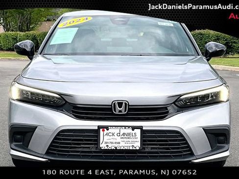 Used 2024 Honda Civic Sport image 3