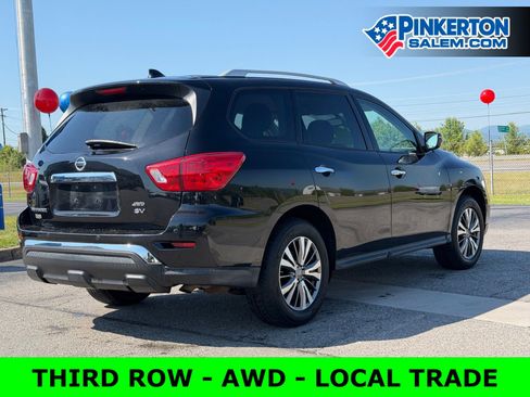 Used 2019 Nissan Pathfinder SV AWD/4WD image 4
