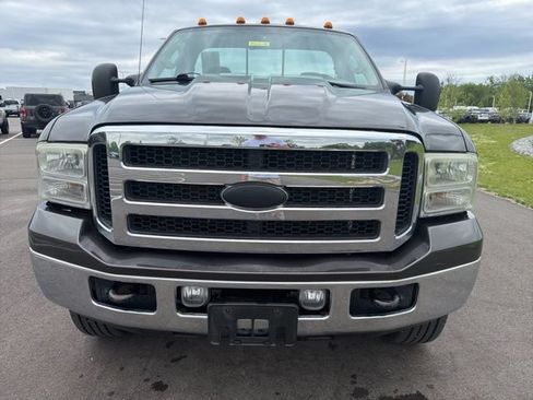 Used 2005 Ford F350 XLT AWD/4WD image 3