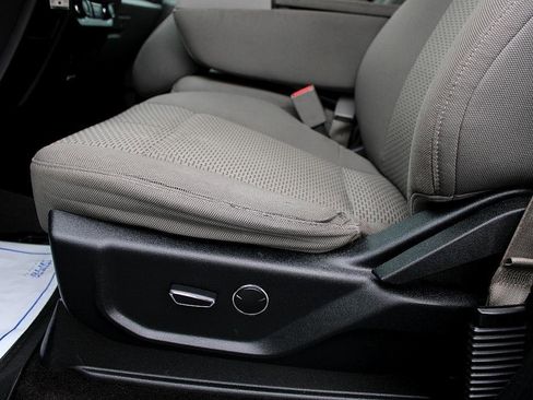 Used 2016 Ford F150 XLT w/ Equipment Group 301A Mid image 8