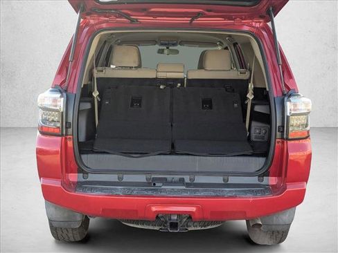 Used 2019 Toyota 4Runner SR5 image 6