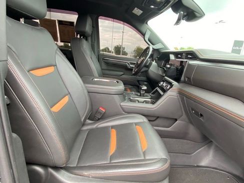Used 2022 GMC Sierra 1500 AT4 w/ AT4 Premium Package AWD/4WD image 29