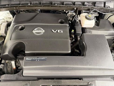 Used 2018 Nissan Murano Platinum w/ Cargo Package AWD/4WD image 32