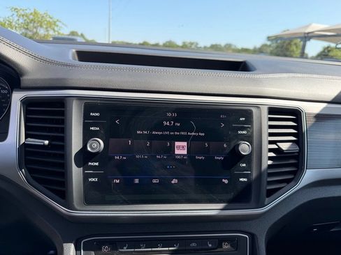 Used 2018 Volkswagen Atlas SE FWD image 18