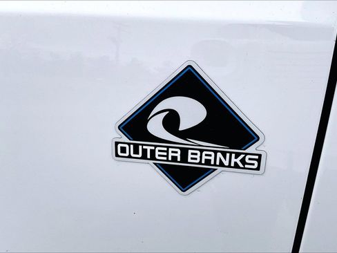 Used 2025 Ford Bronco Outer Banks image 31