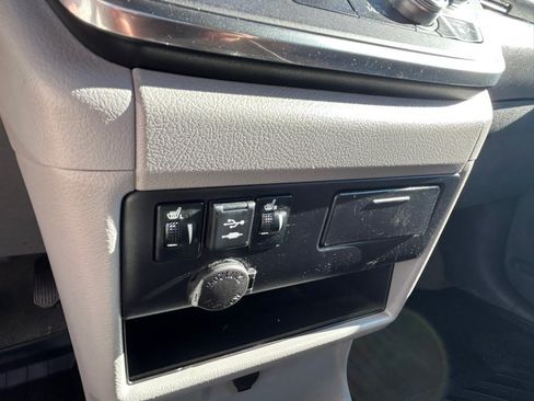 Used 2018 Toyota Sienna XLE w/ XLE Navigation Package FWD image 29