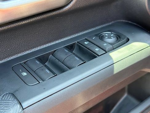 Certified 2025 Toyota Tacoma TRD Sport RWD image 19