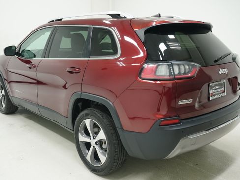 Used 2019 Jeep Cherokee Limited FWD image 6