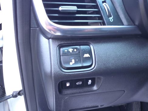 Used 2018 Kia Optima SX w/ Technology Package image 22