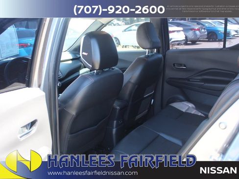Used 2020 Nissan Kicks SR w/ SR Premium Package FWD image 14