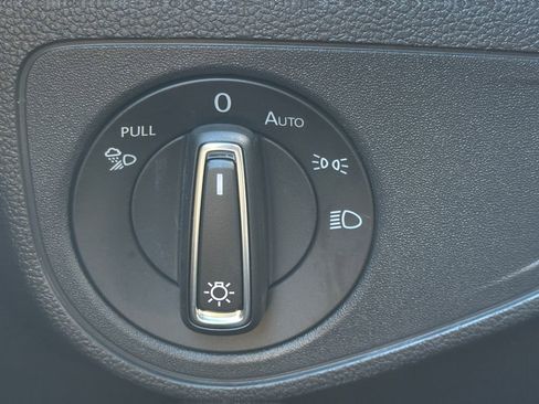 Used 2023 Volkswagen Atlas Cross Sport SEL R-Line image 19