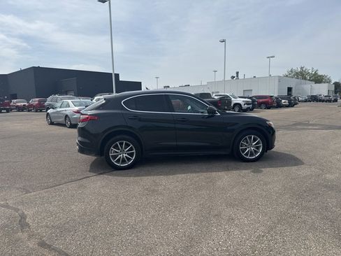 Used 2018 Alfa Romeo Stelvio Ti AWD/4WD image 8
