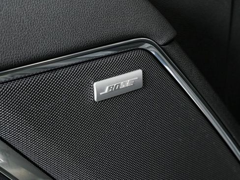 New 2026 GMC Sierra 1500 SLT w/ SLT Convenience Package image 7