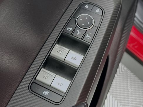 Used 2024 Mitsubishi Outlander SE image 20